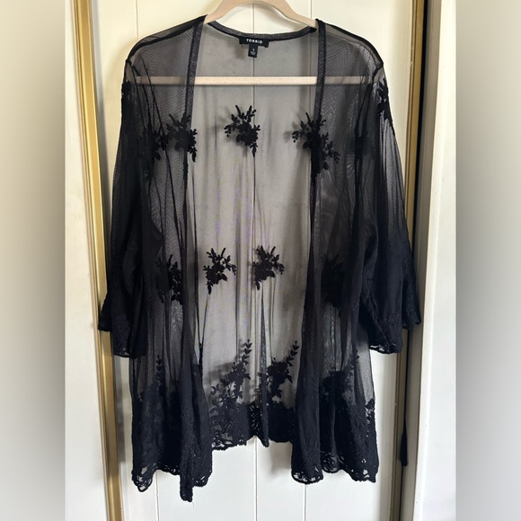 Torrid Embroidery Mesh Kimono size 1 - Picture 6 of 12